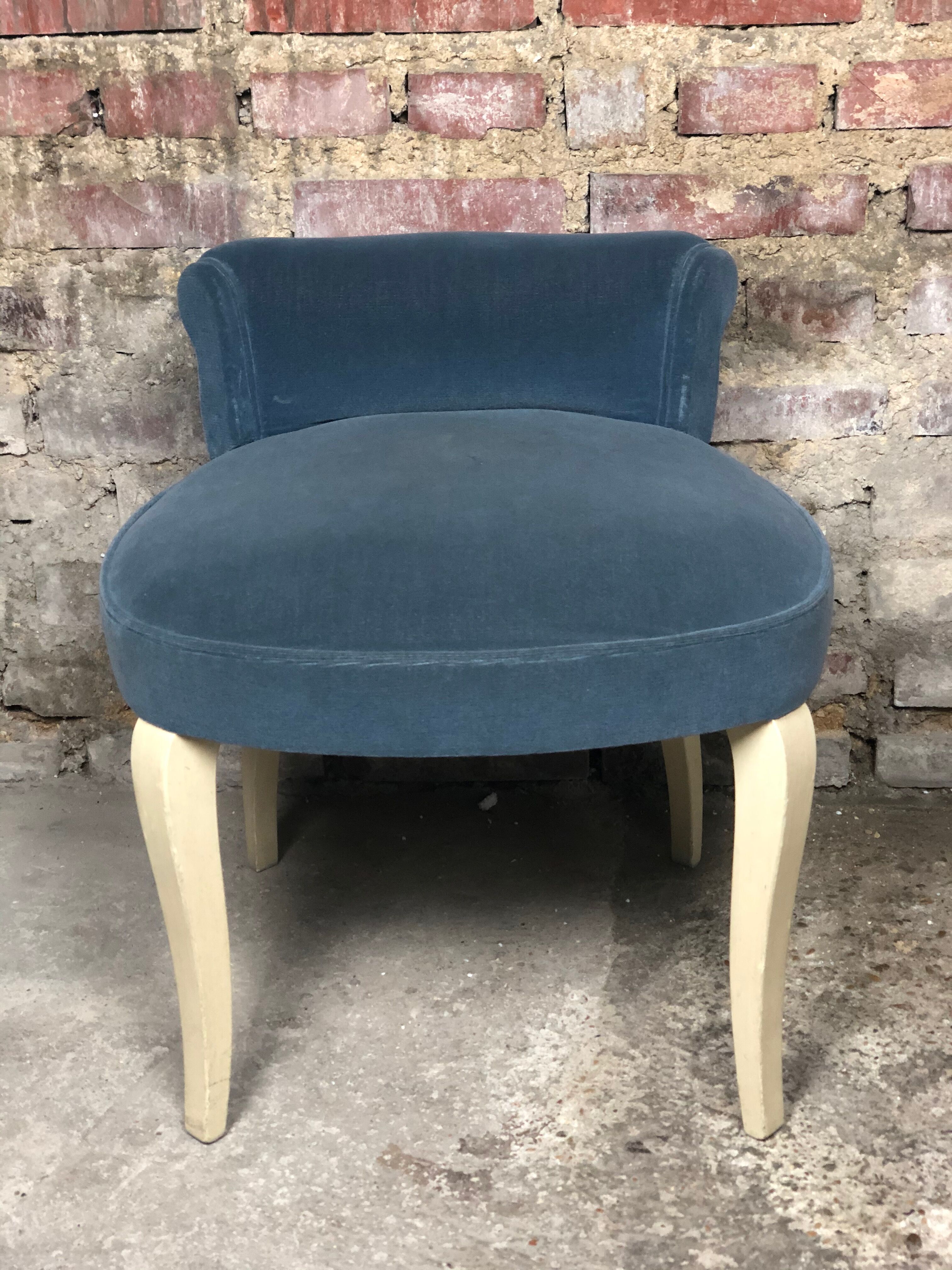 1930 blue velvet hairdresser chair and curved wooden feet