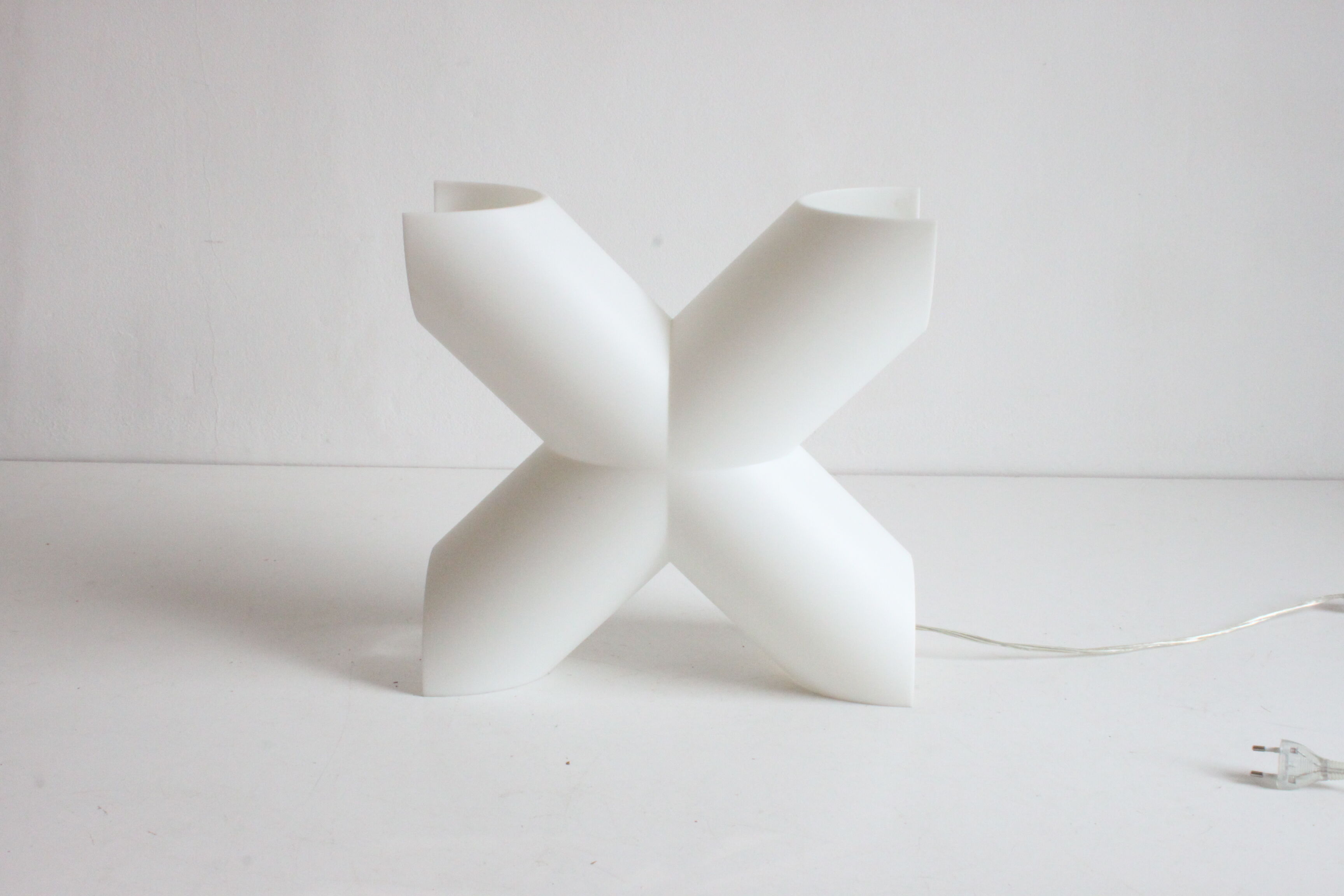 Lampe Model X Protocole Paris