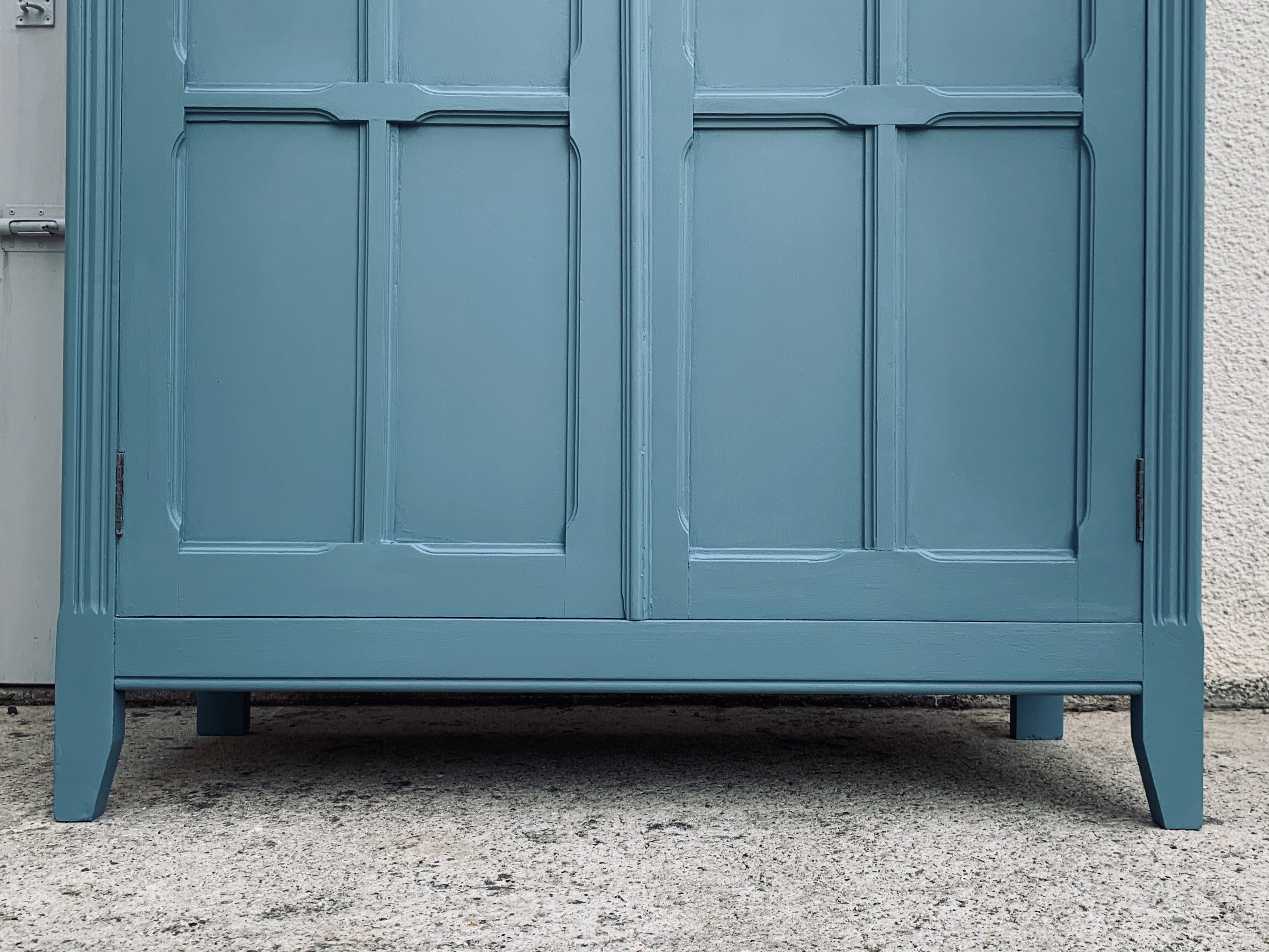 Greyish blue Parisian wardrobe 1940