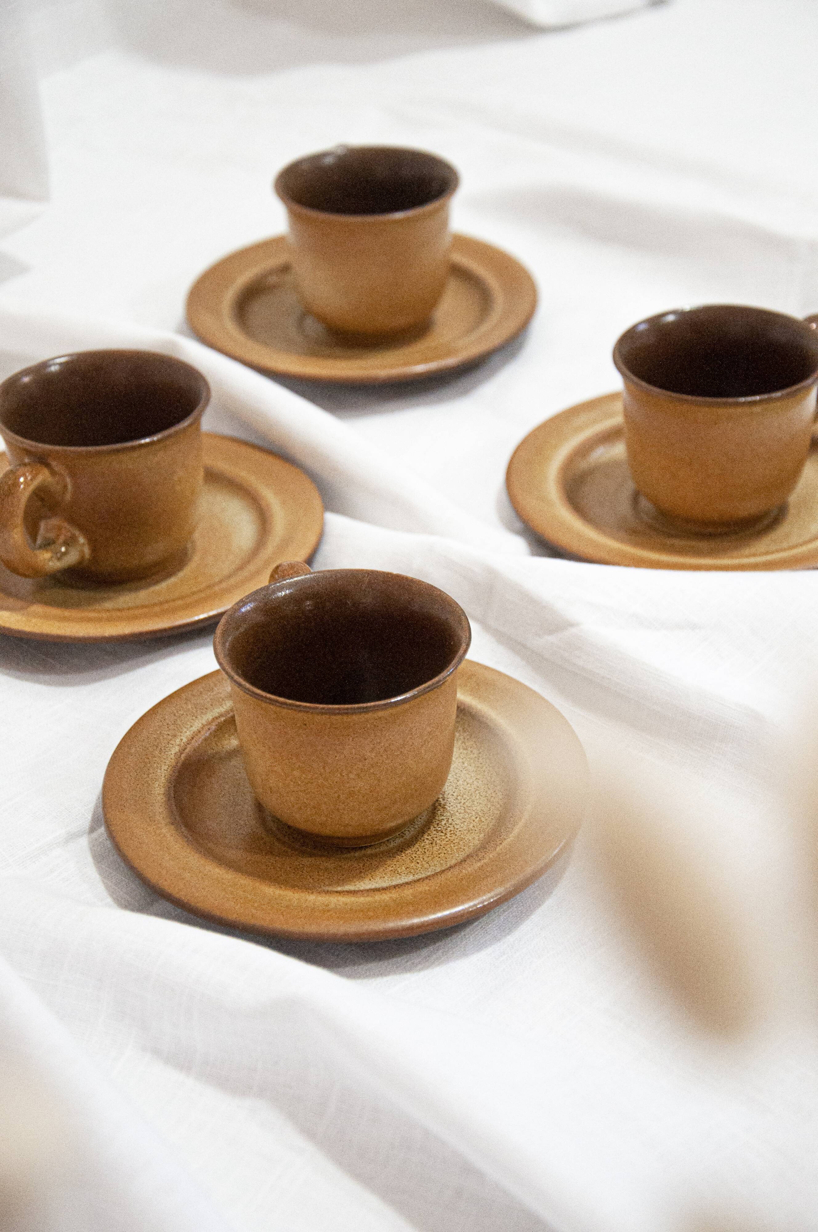 Niderviller sandstone cups