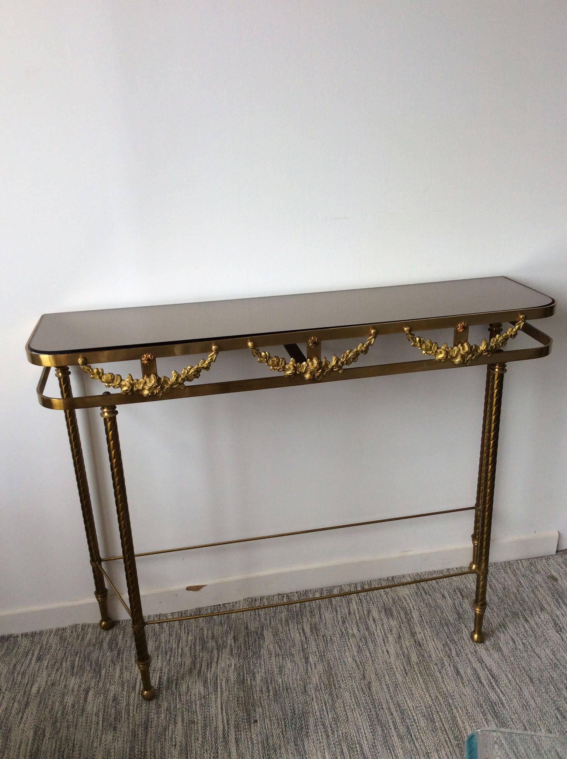 Console en bronze de style Louis XVI
