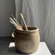 Grand pot en grès à anse strié H16