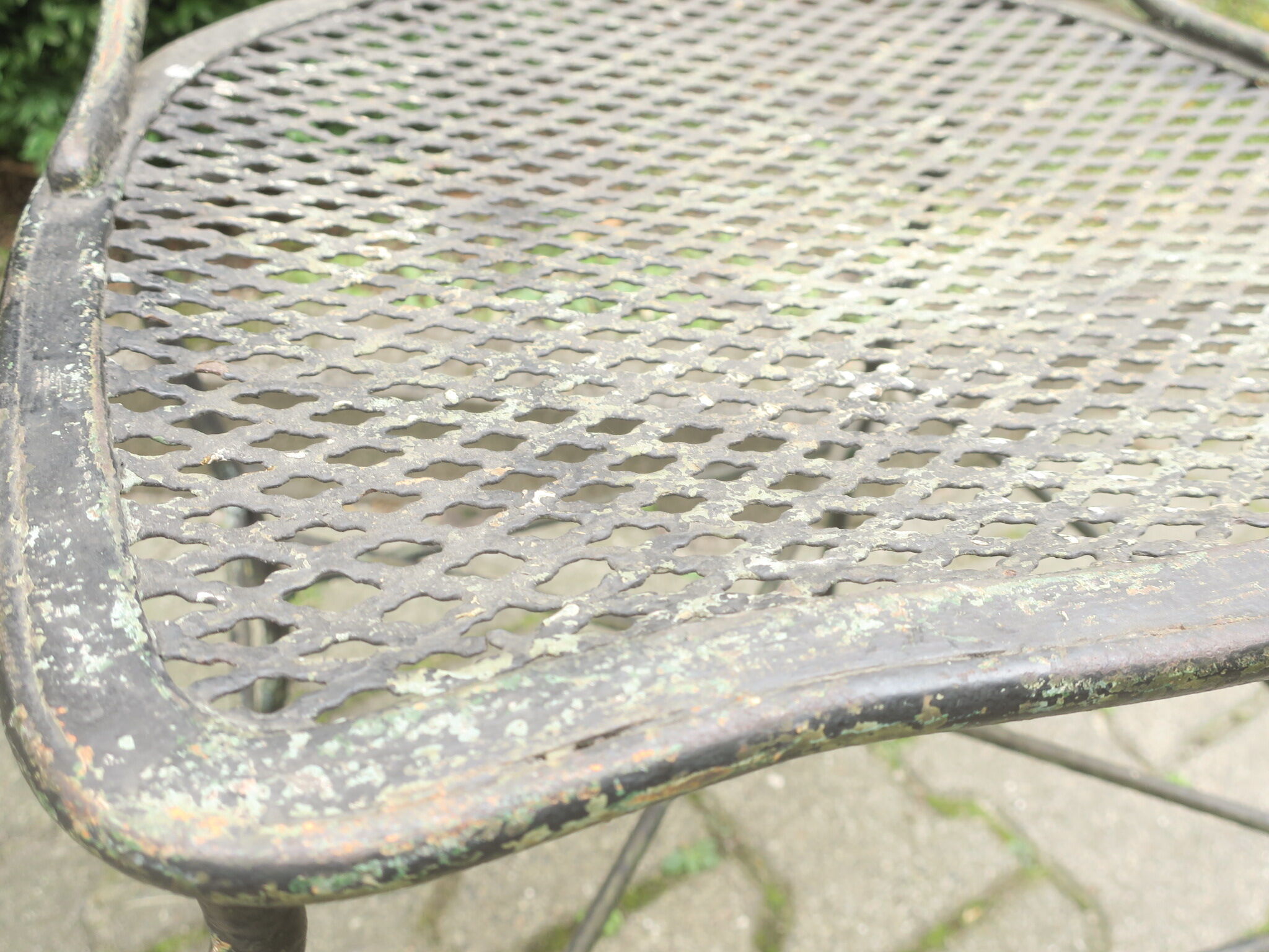 Antique wrought iron garden chairs, set of 2