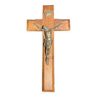 Crucifix en bois