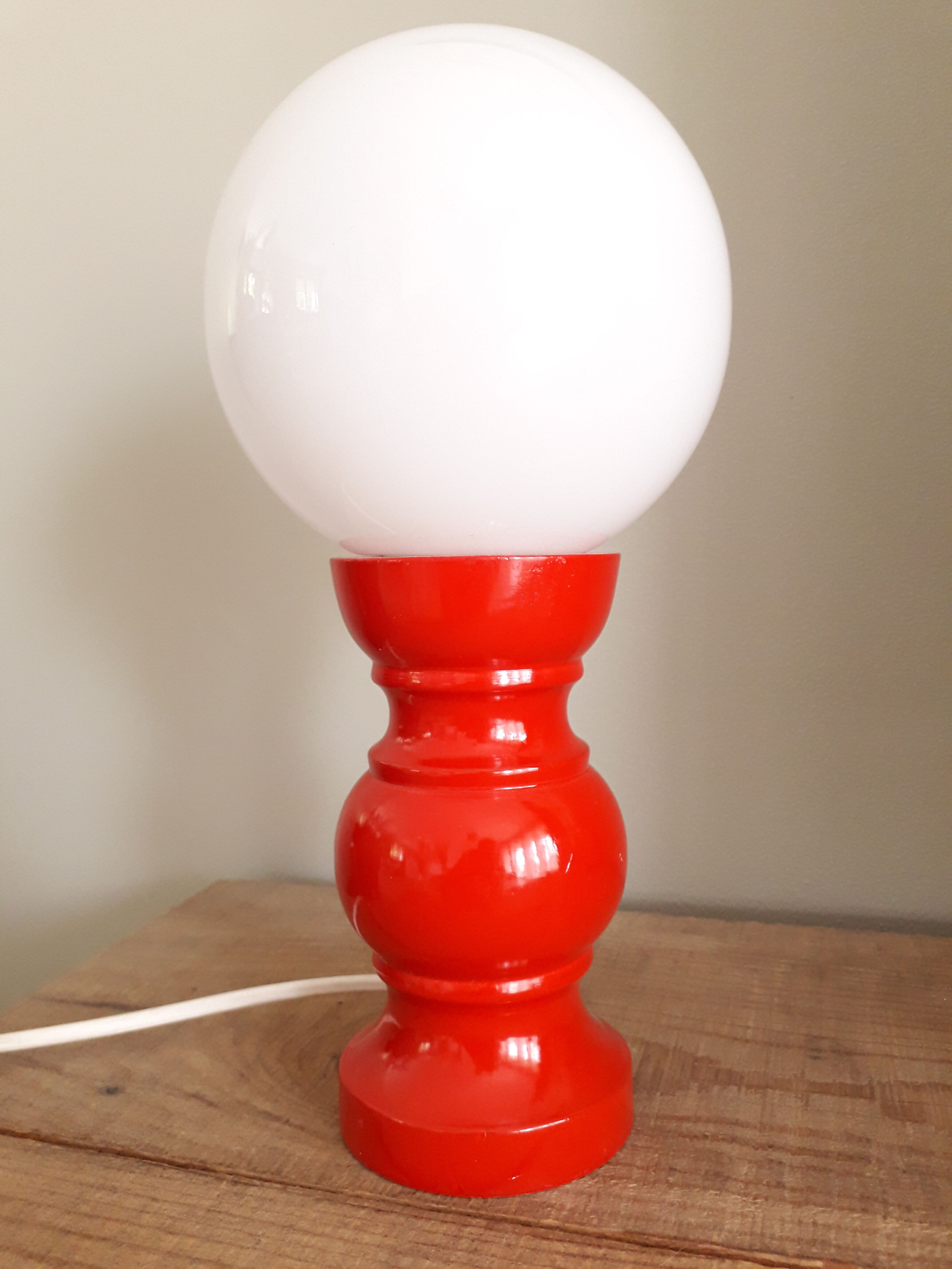 Lampe globe opaline