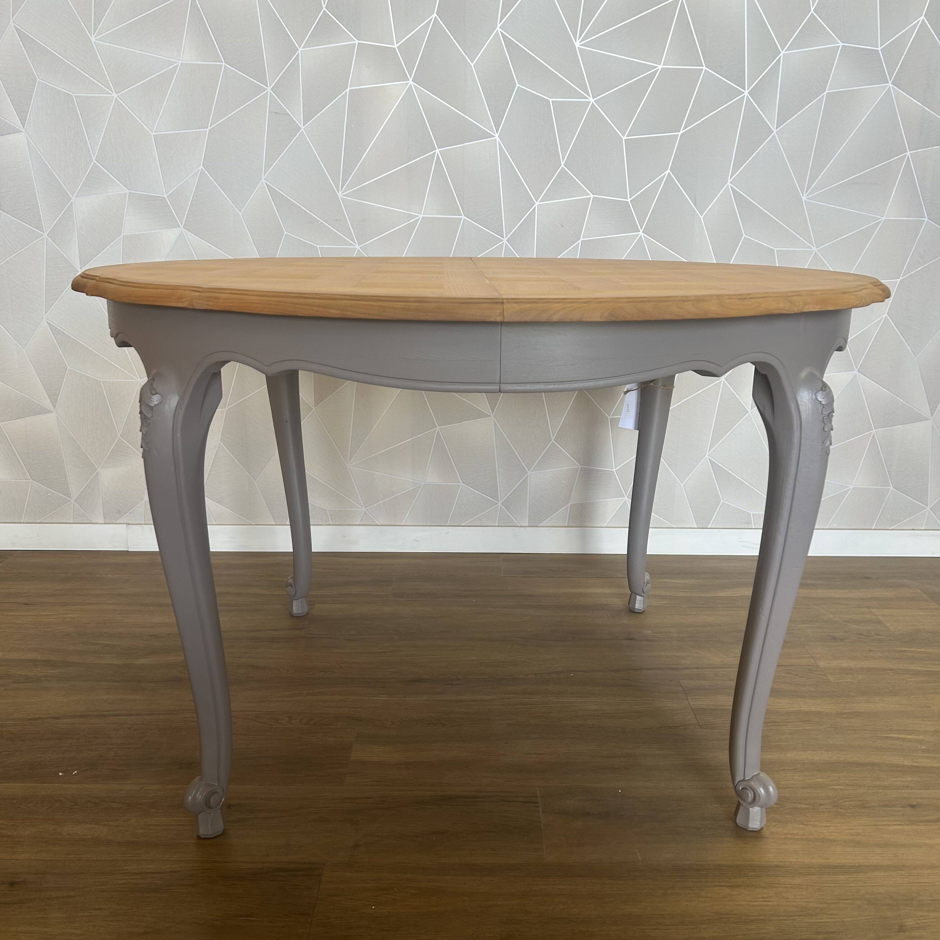 Round regency table revamped taupe extension