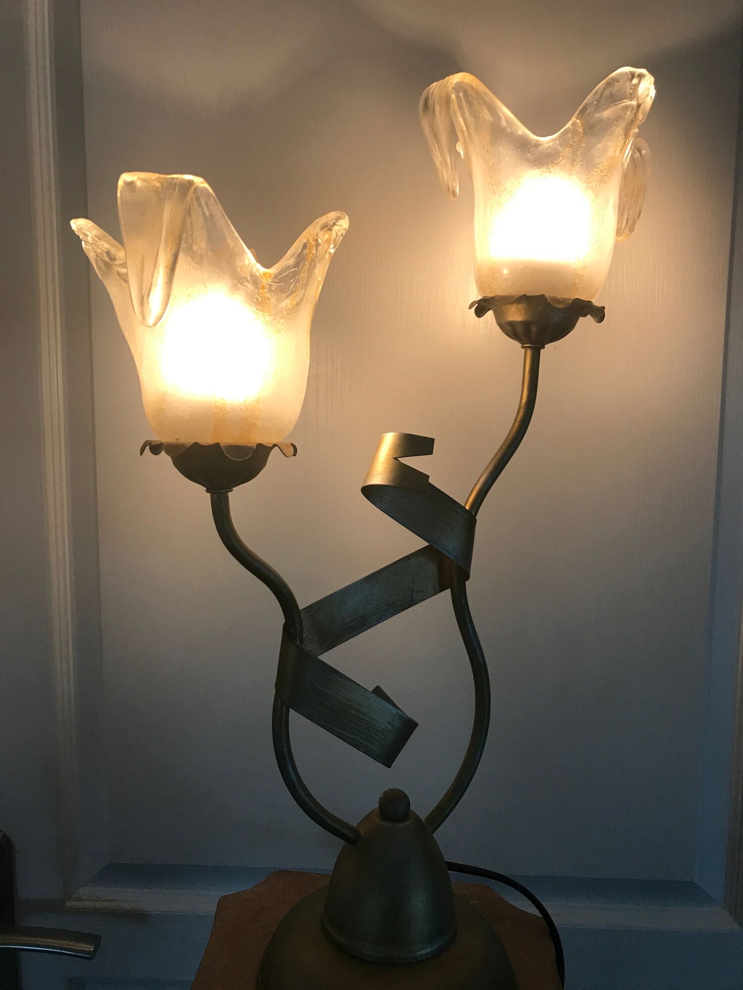 Lamp salerno 2 rods metal finish tulips in blown glass 52,5 cm