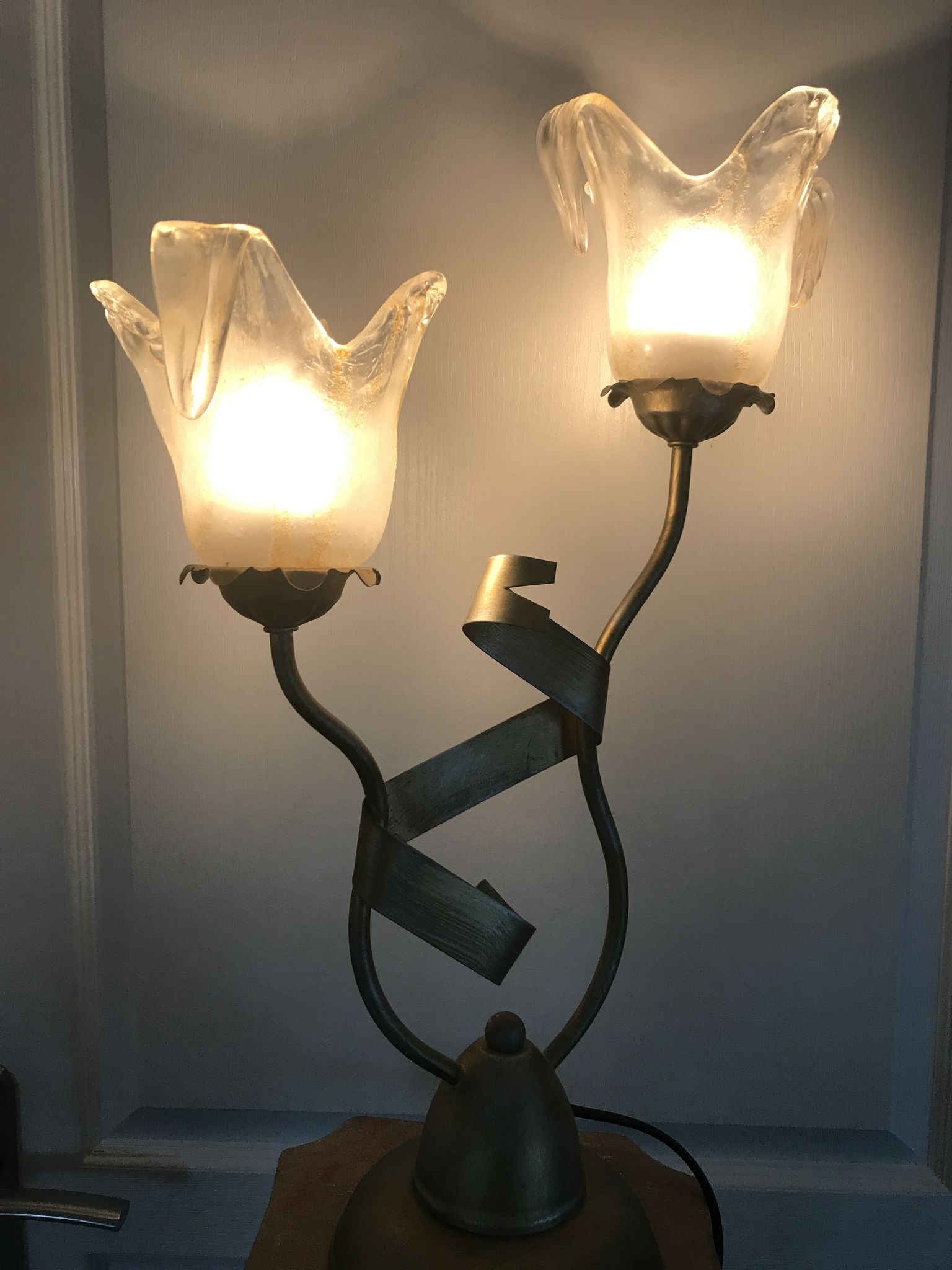 Lamp salerno 2 rods metal finish tulips in blown glass 52,5 cm