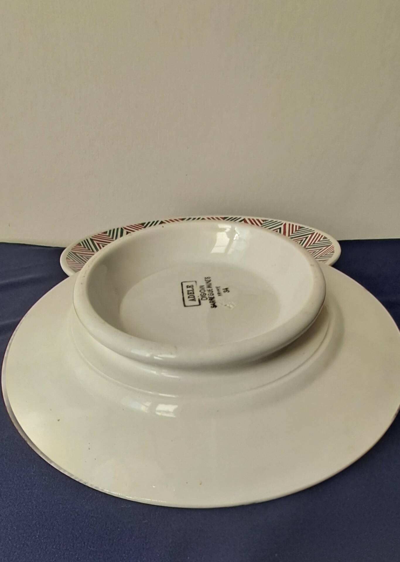2 cake stands. Adèle model from Digoin Sarreguemines. Year.