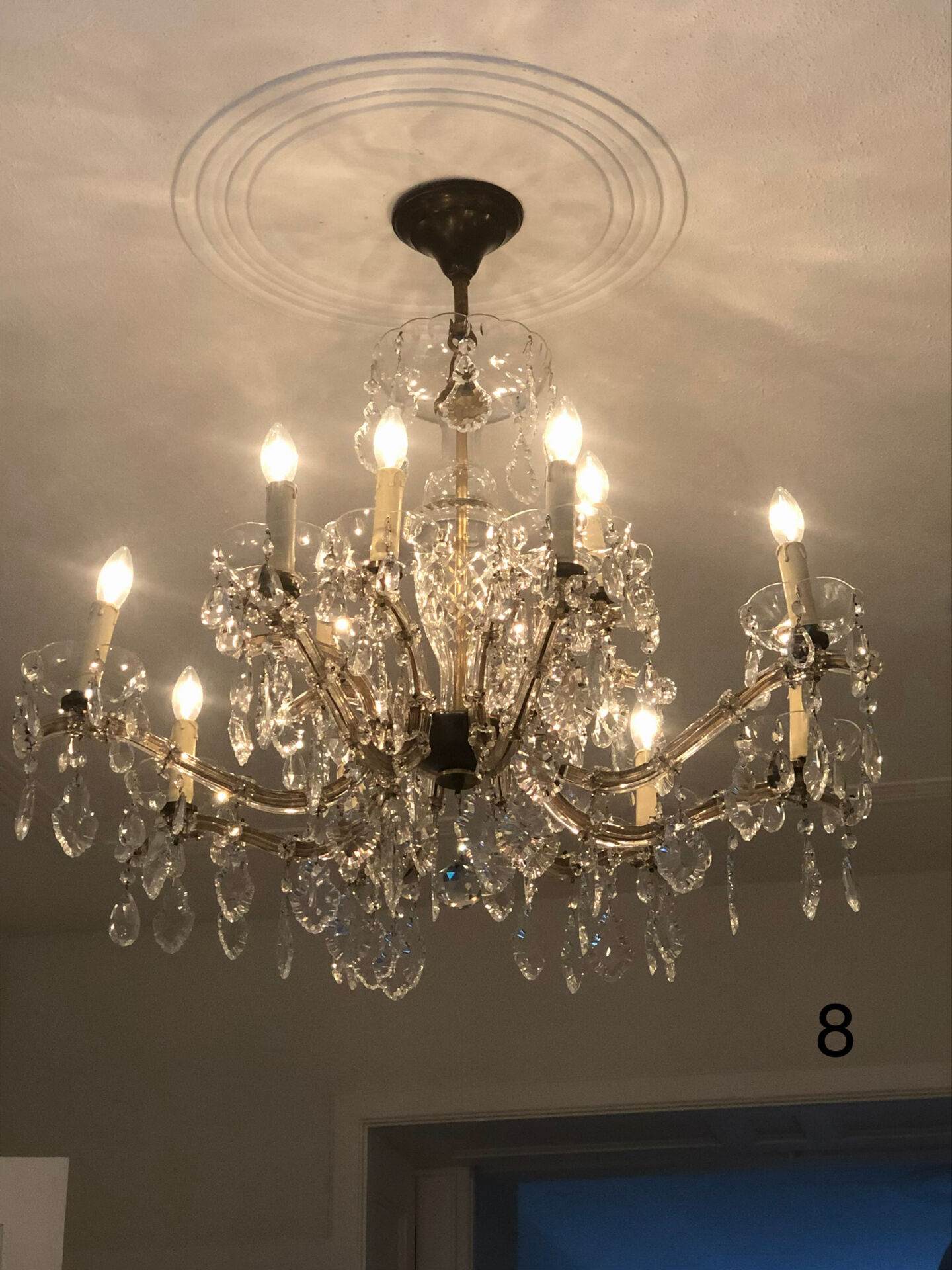 Maria Theresa chandelier with cristal