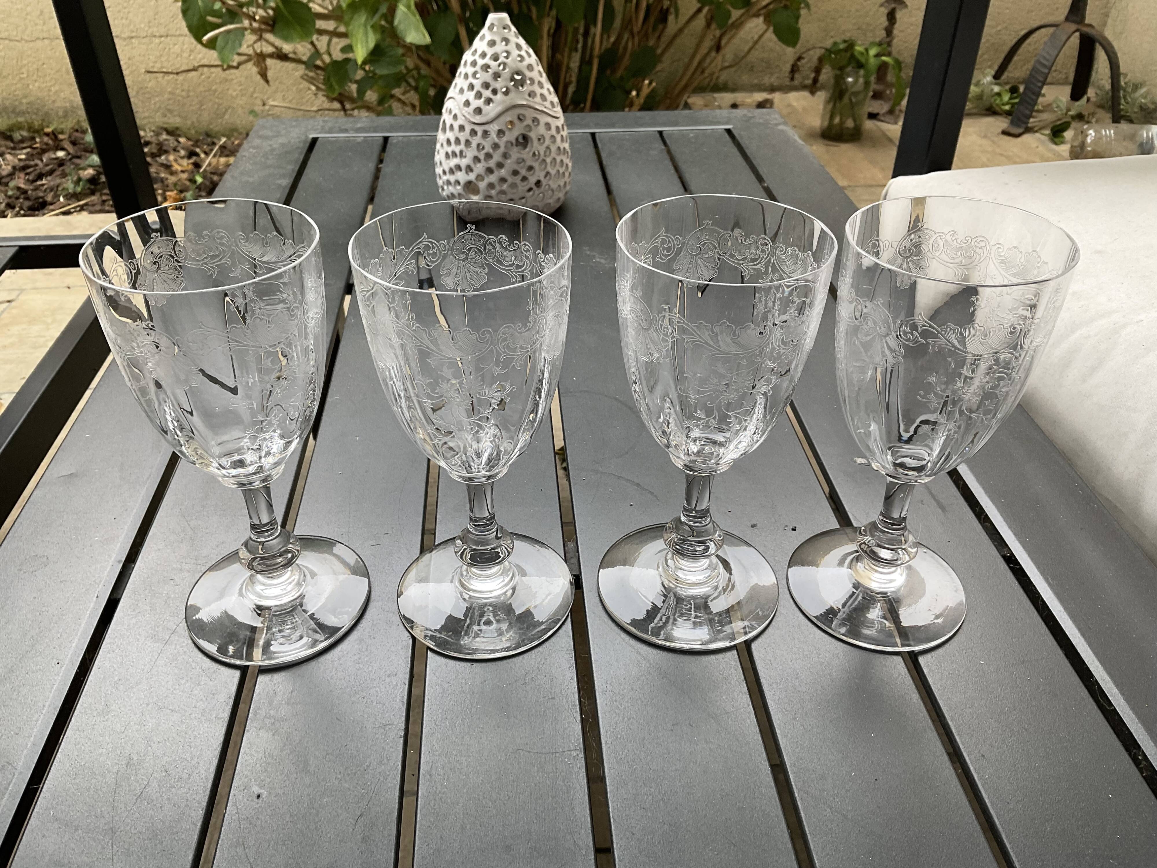 4 Saint Louis water glasses. Venetian ribbed massenet model