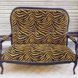 Bench old leopard