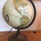 Globe terrestre lumineux vintage