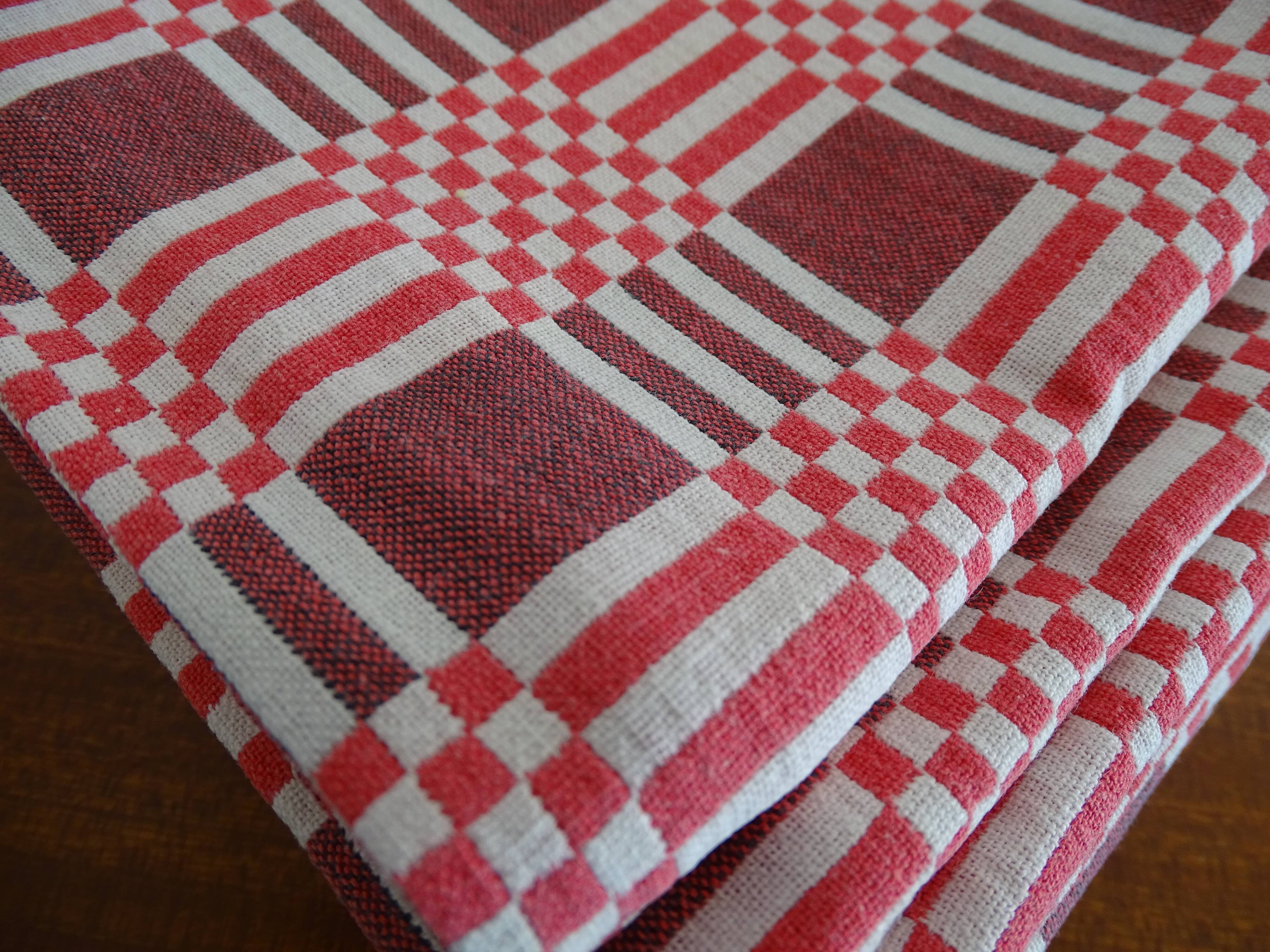 8 vintage napkins 47 x 47