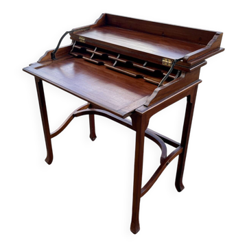 Mahogany officer's desk in English country style
