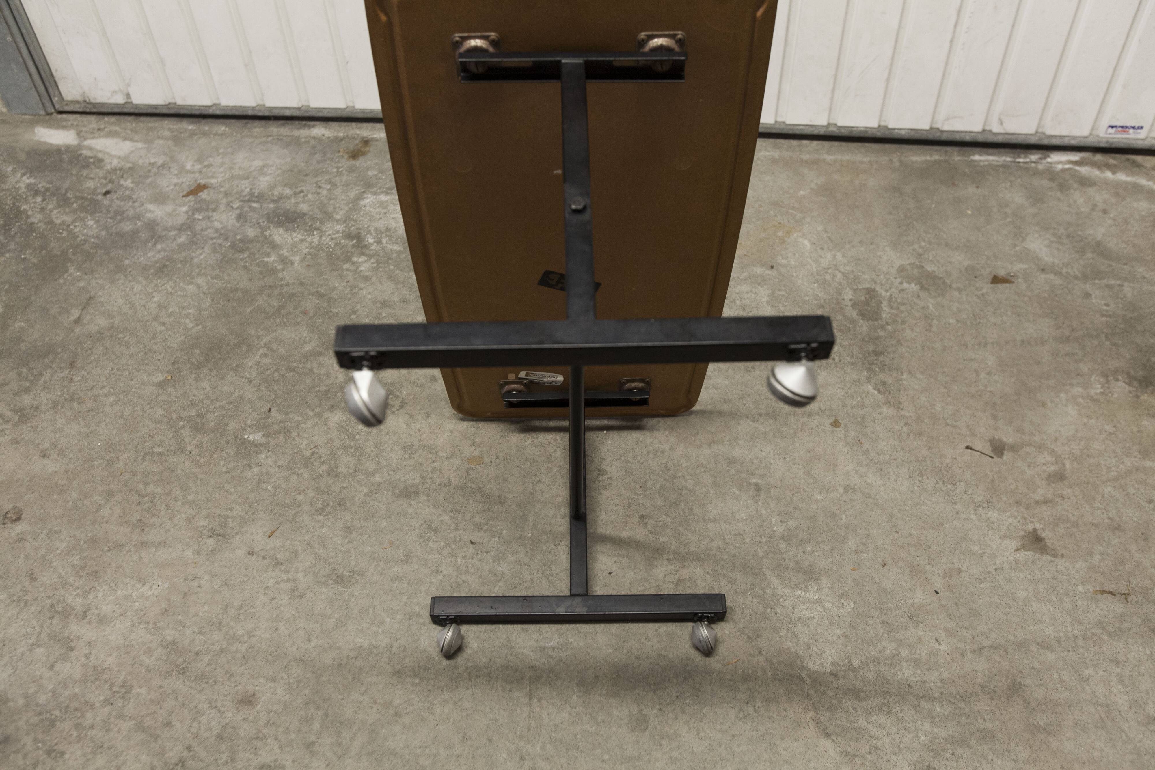 Forwood coffee table on wheels made in England 1970