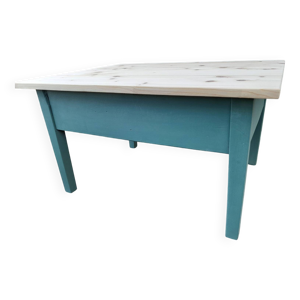 Petite table basse coffre