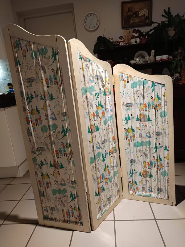 Paravent pour enfant vintage en bois 1950/1960 tissus conte de fées