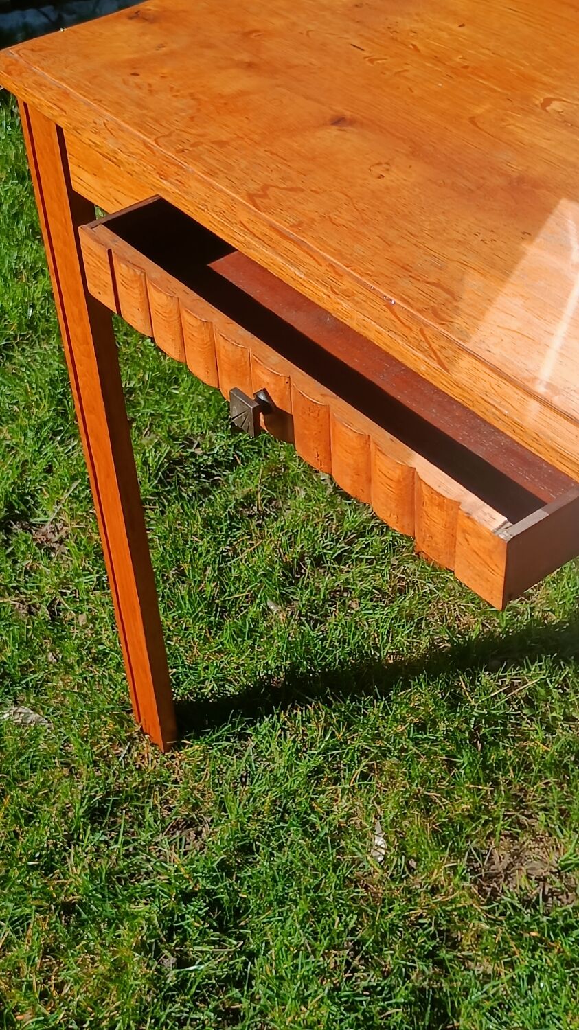 Art Deco dressing table with removable mirror