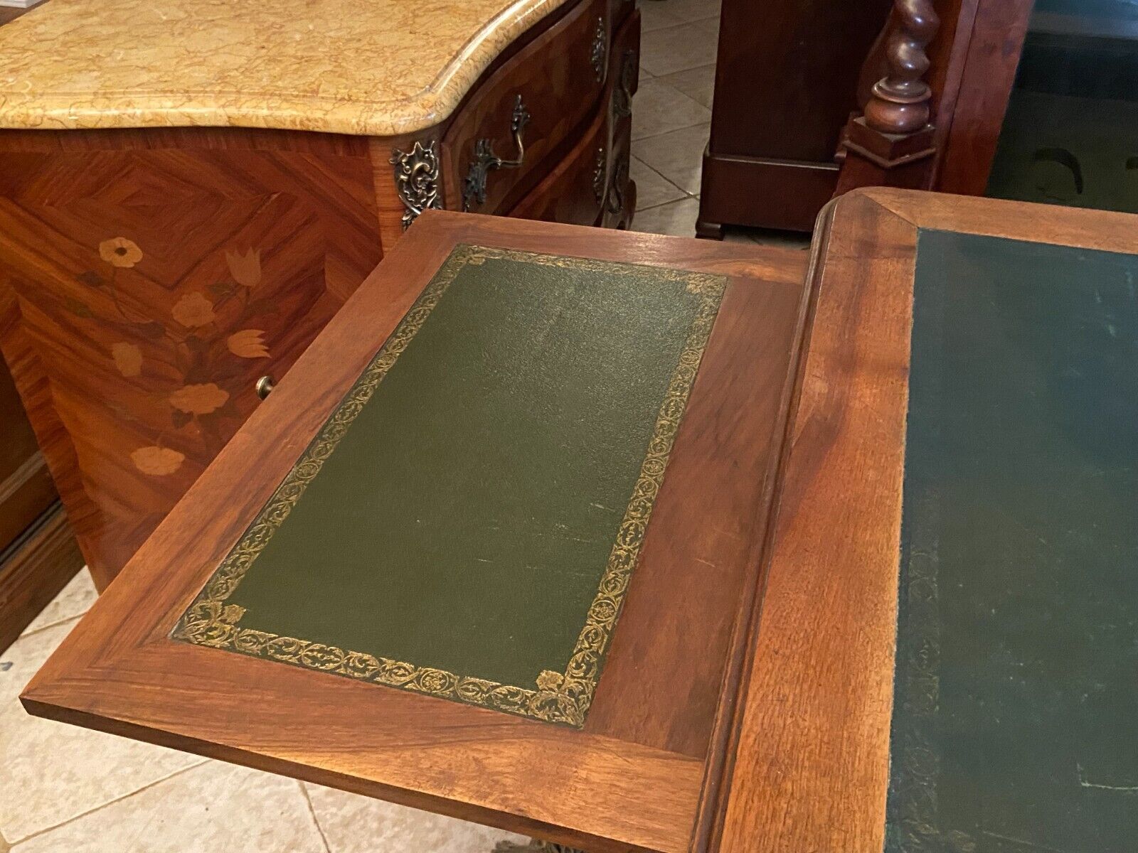 Late nineteenth century desk with retractable side shelves Louis XVI style