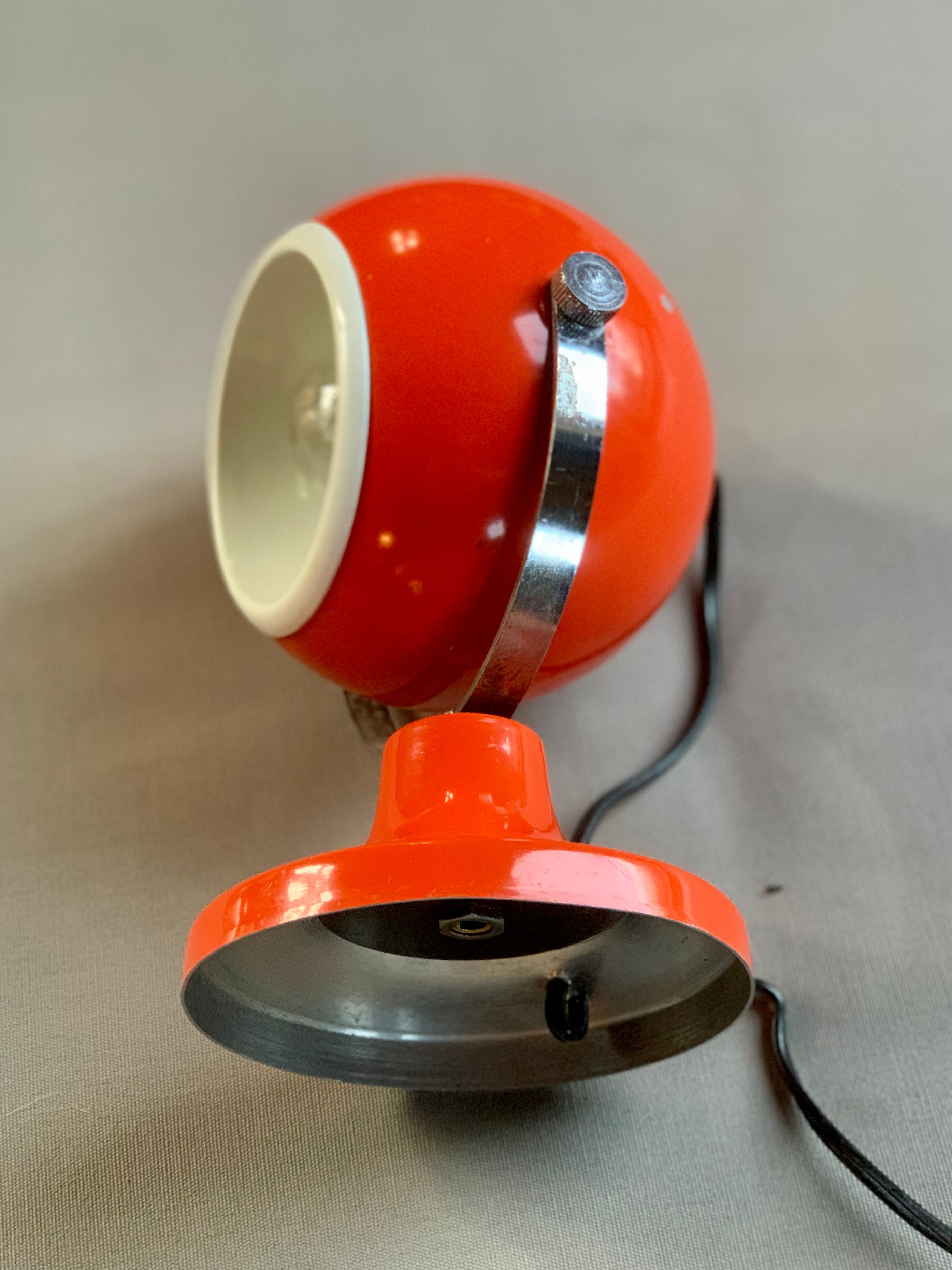 Vintage Eyeball Lamp