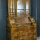 Italian cabinet Louis XV has crossbow façade in walnut and mark