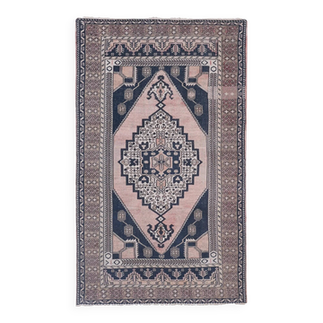 Tapis turc vintage fait main 123x207 cm