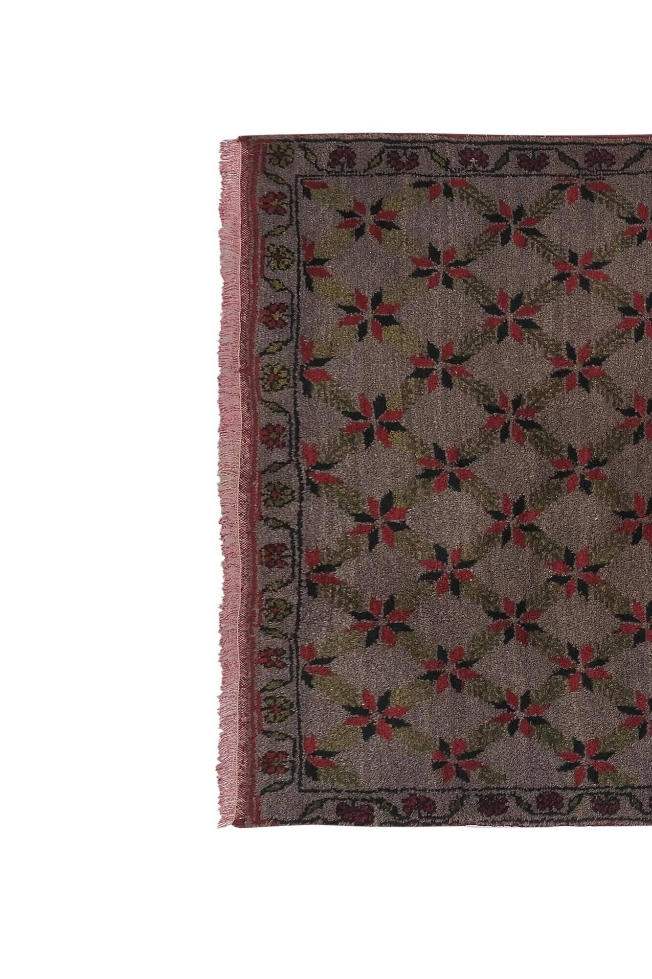 Vintage handmade Turkish rug 115x245 cm