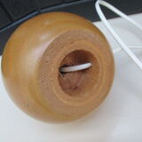 Lampe de table pied boule en bois
