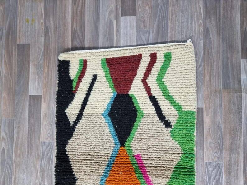 Handmade natural wool rug, size 100 x 200 cm