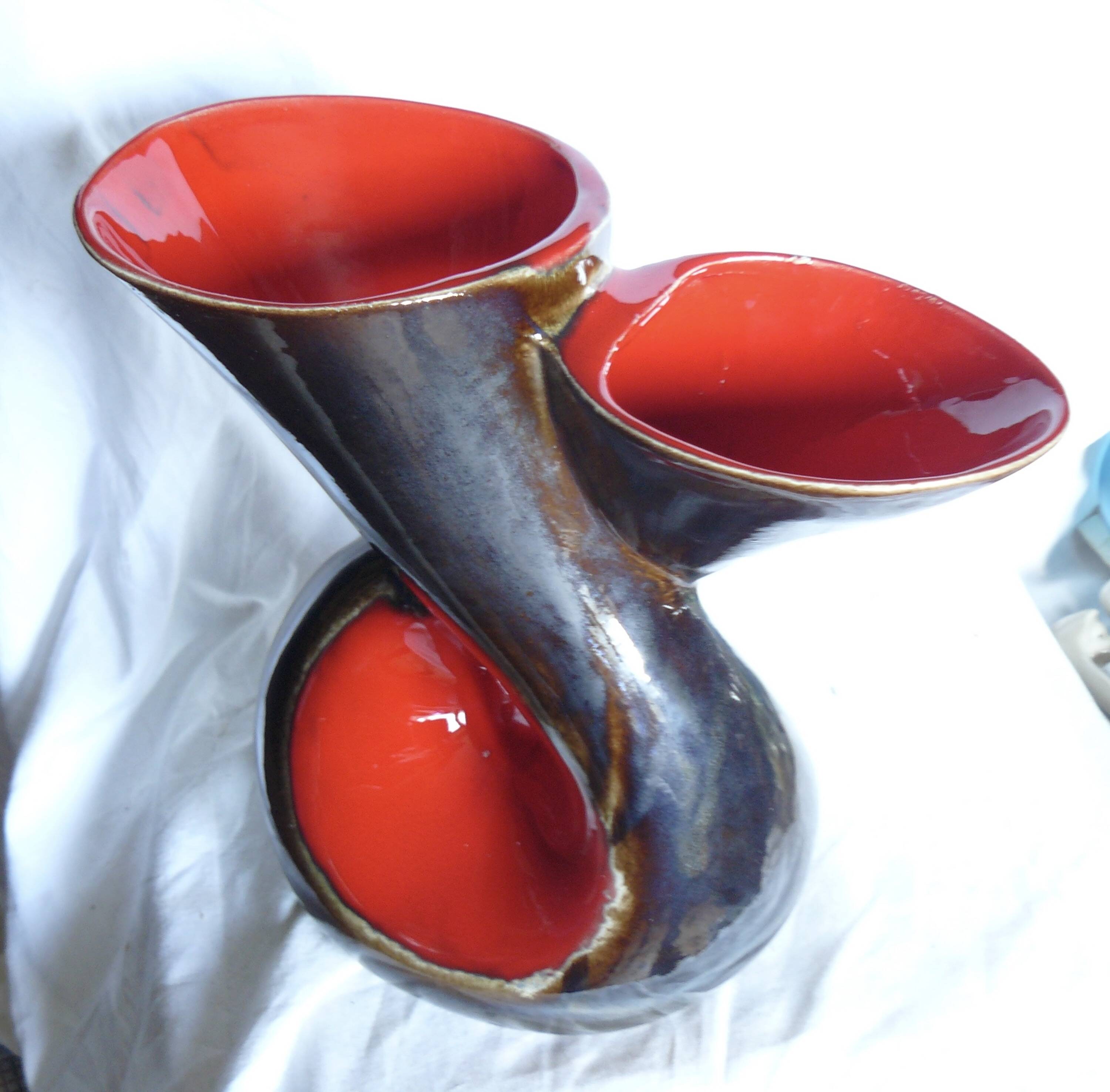 Large double neck earthenware vase Design 1950-60 Vallauris style