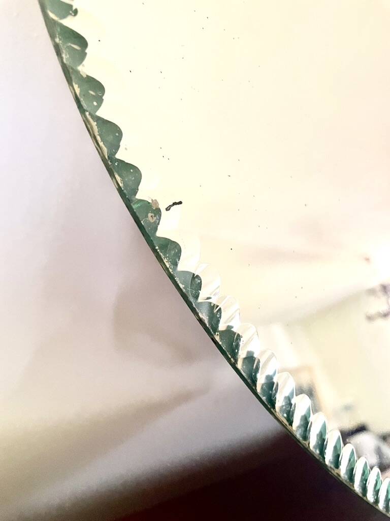 Large bevelled oval mirror 90x60 cm