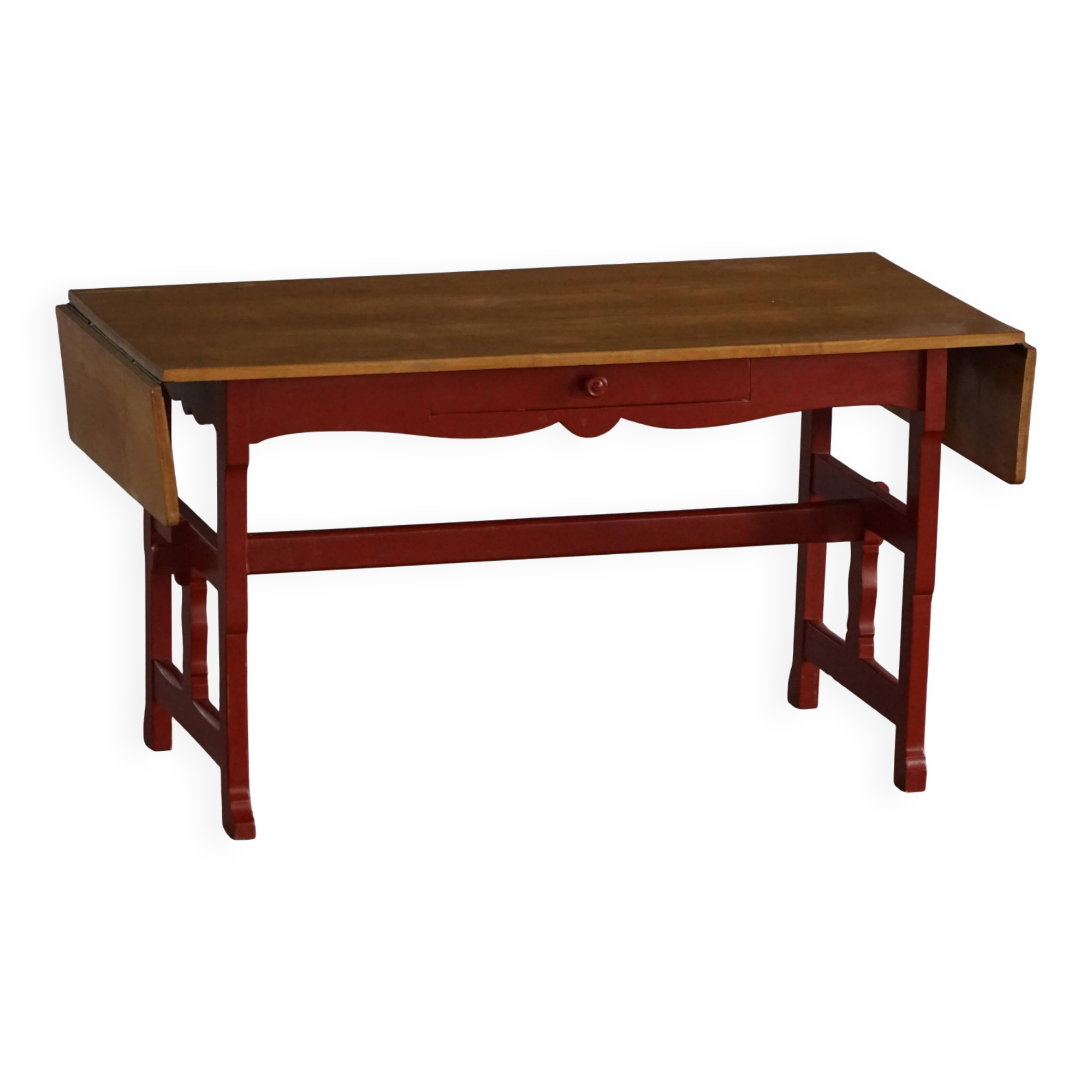 Scandinavian extendable table for writing or dining with a drawer, early 20th century.