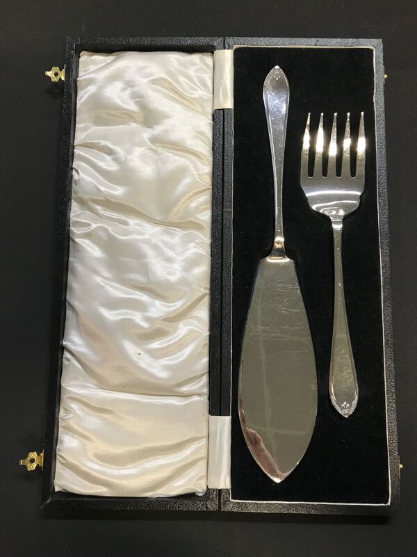 Coffret de 2 couverts de service à poisson anglais en métal argenté