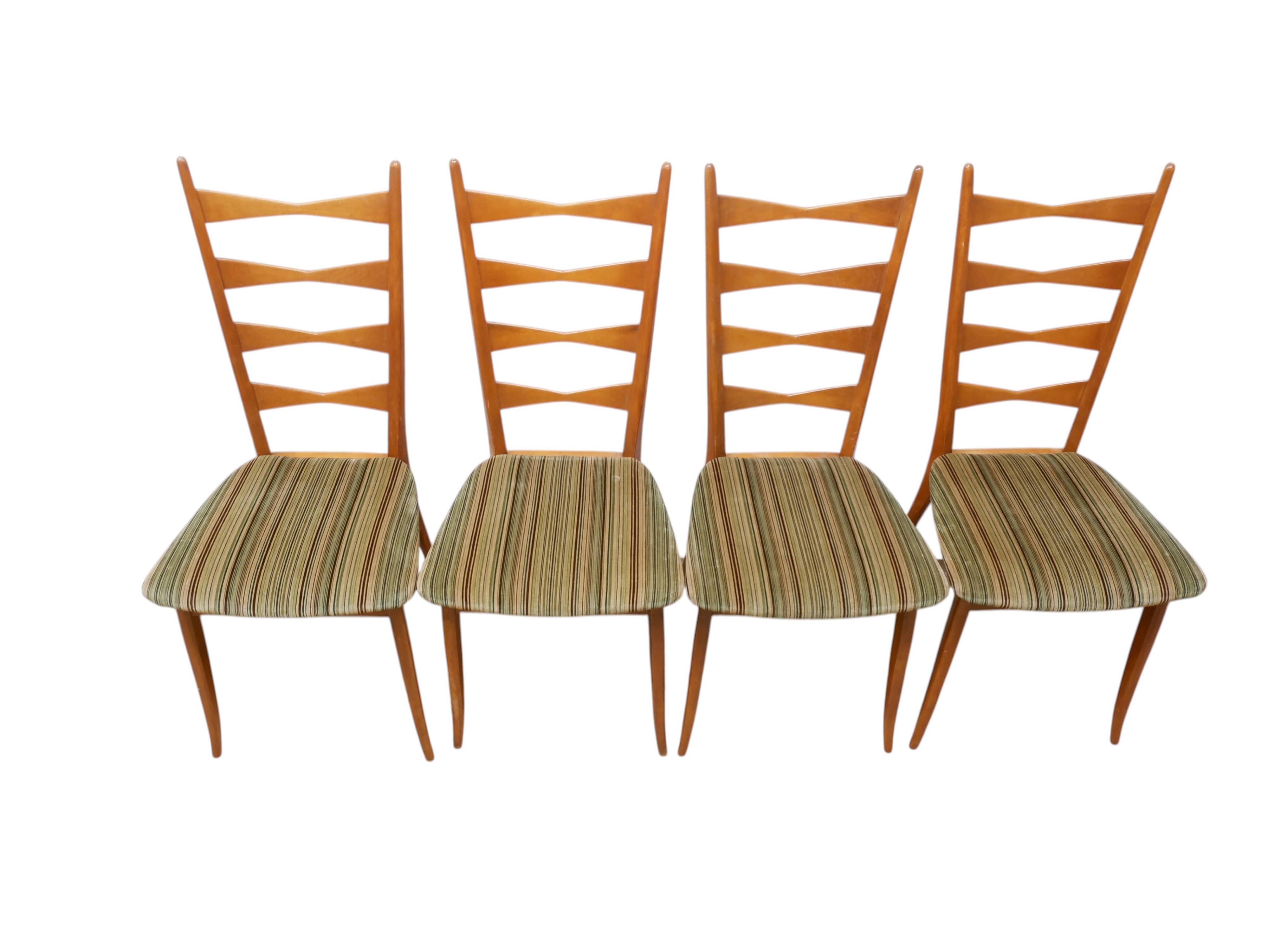 Ensemble de 4 chaises de salle à manger danoises, années 1960.