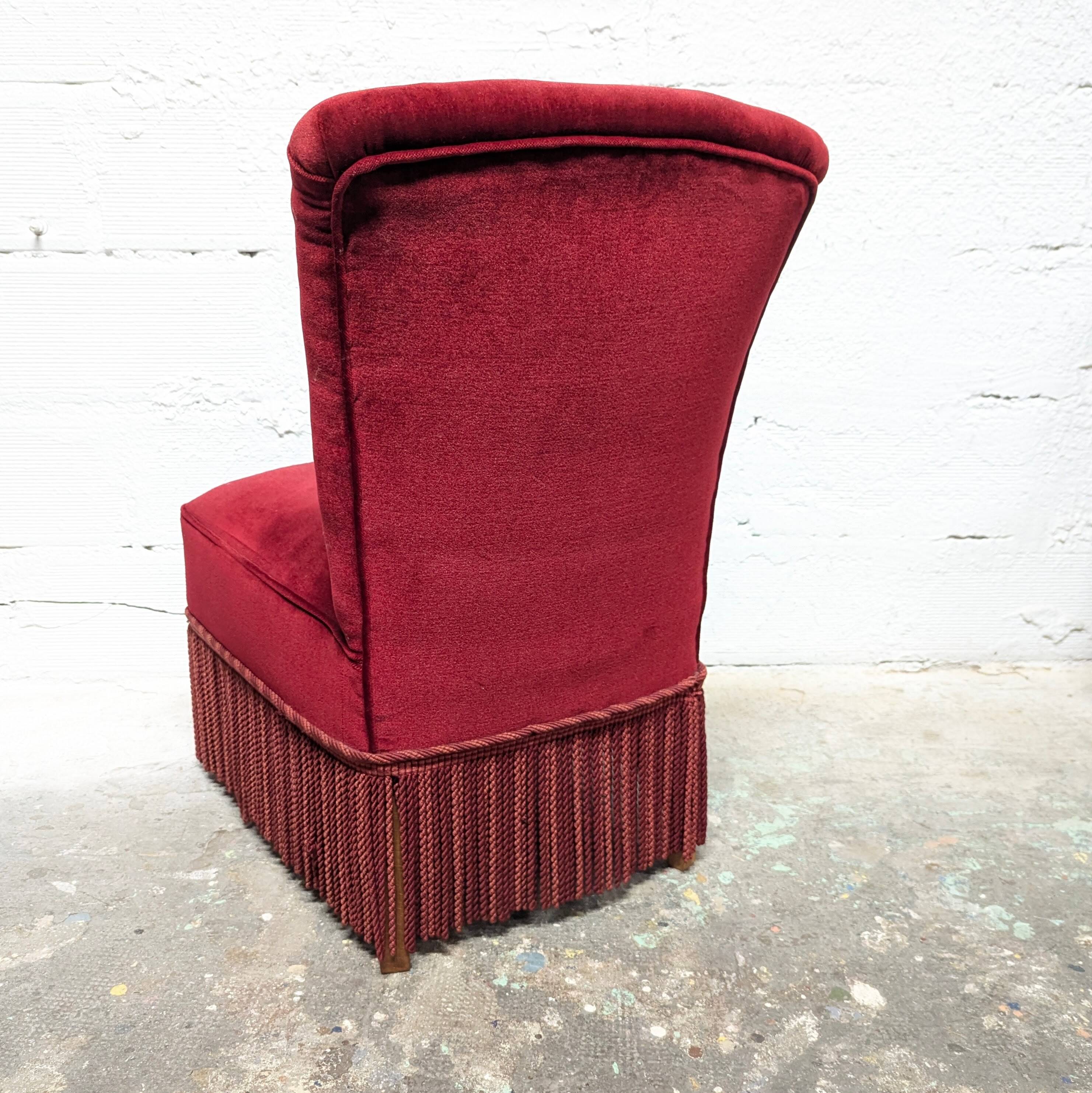 Velvet toad armchair