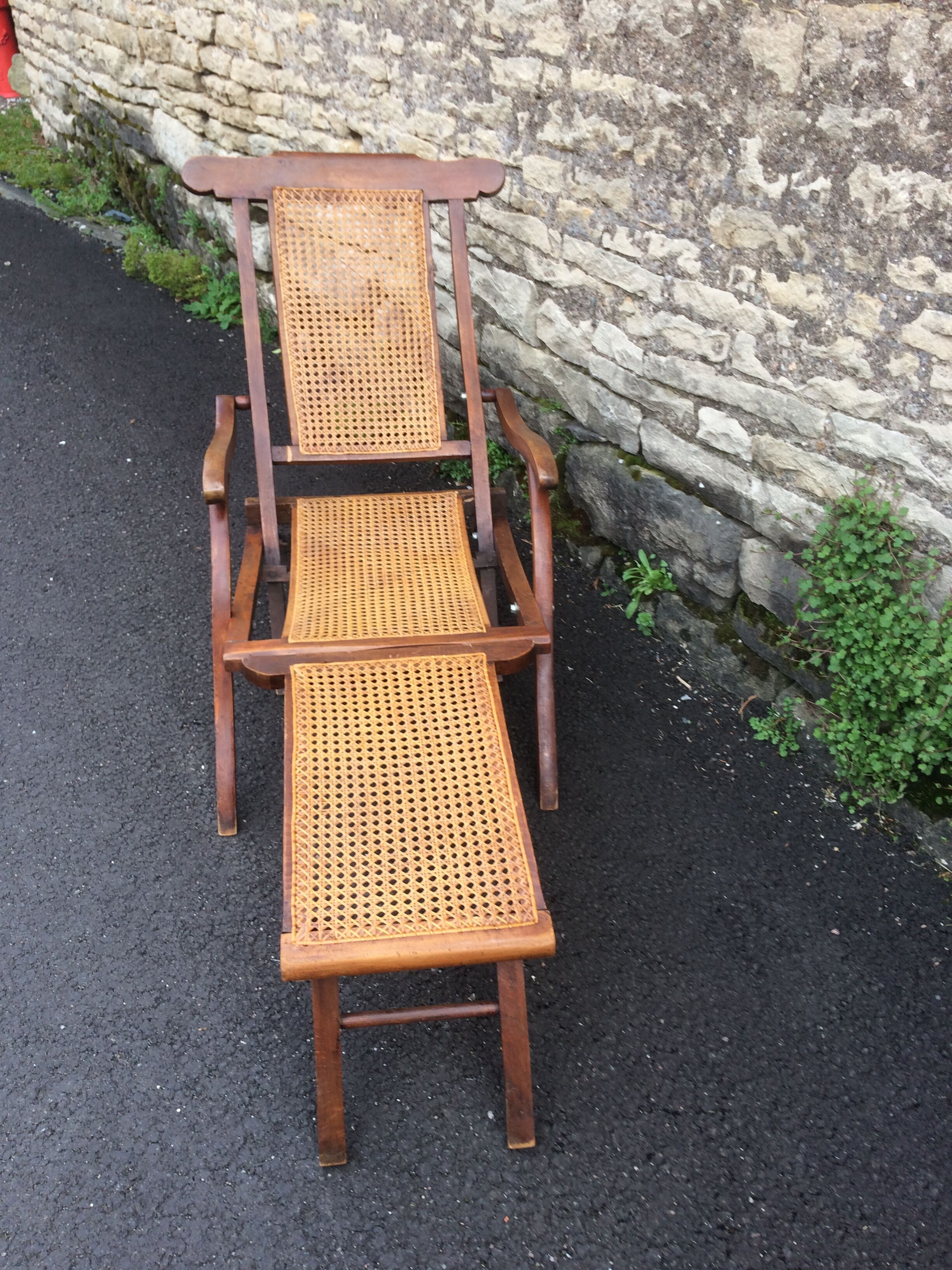 Lounge chair