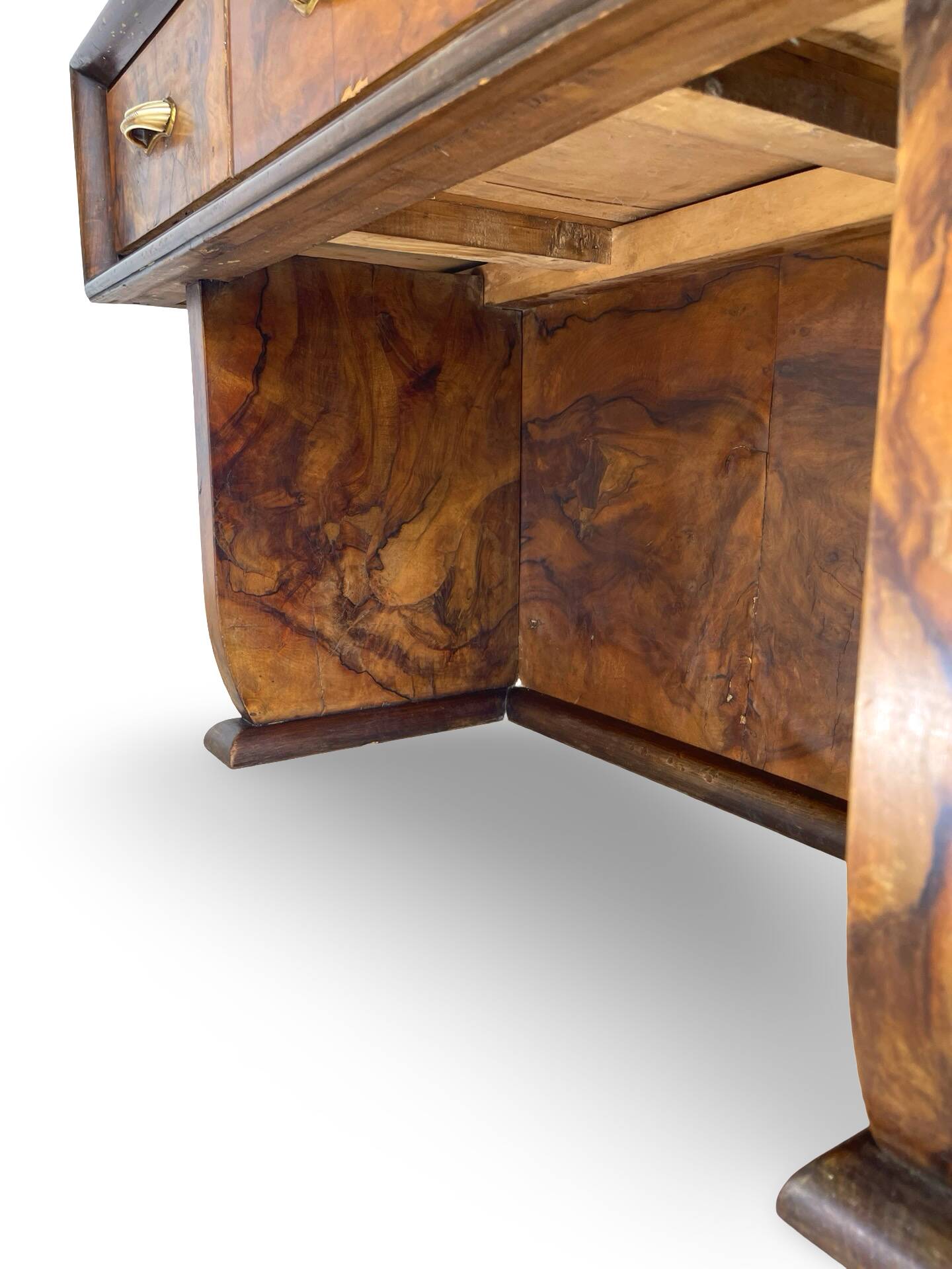 Italian burl walnut art deco console table, 1930s.