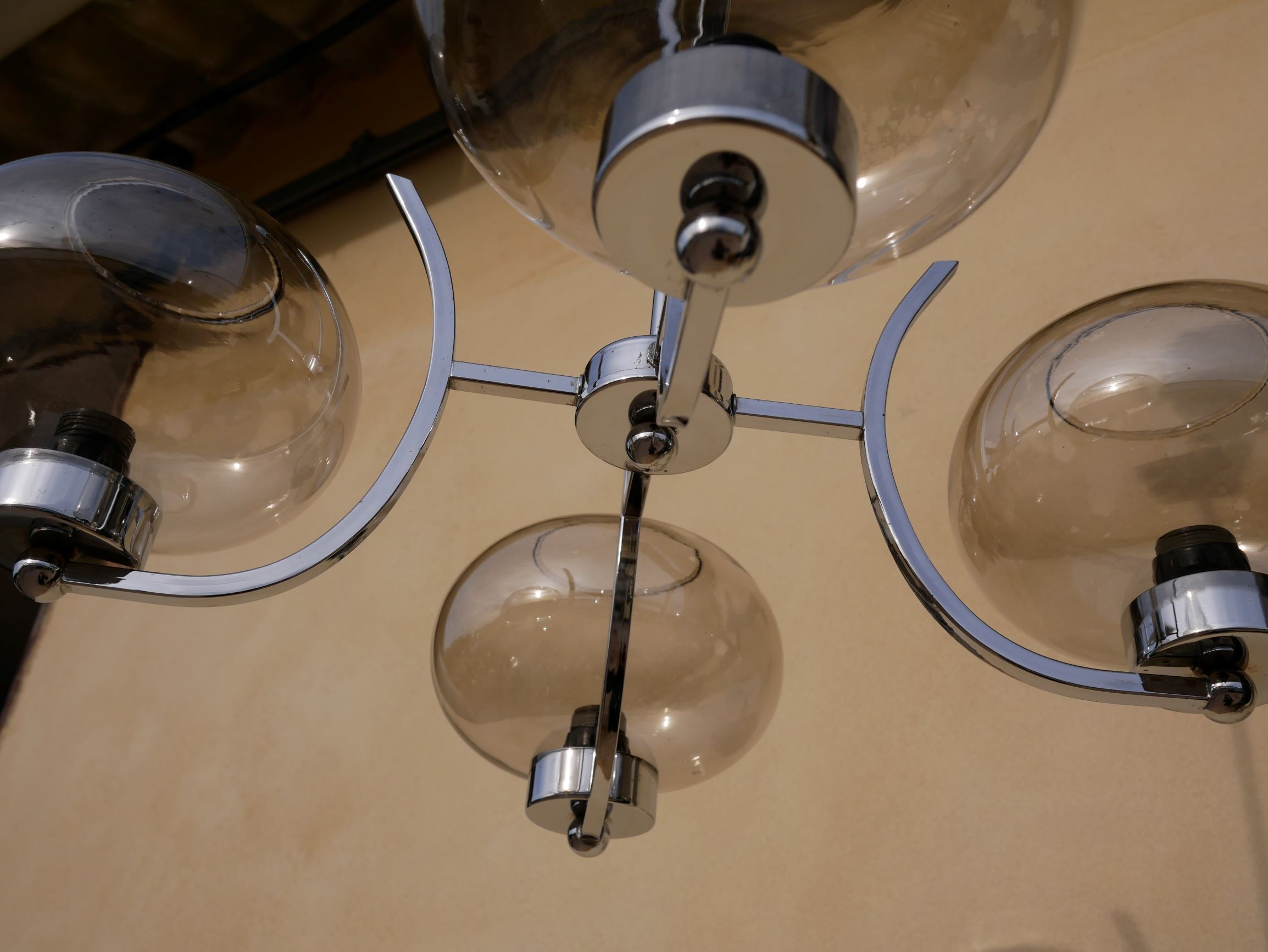 Chandelier 70s metal chrome with 4 glass globes