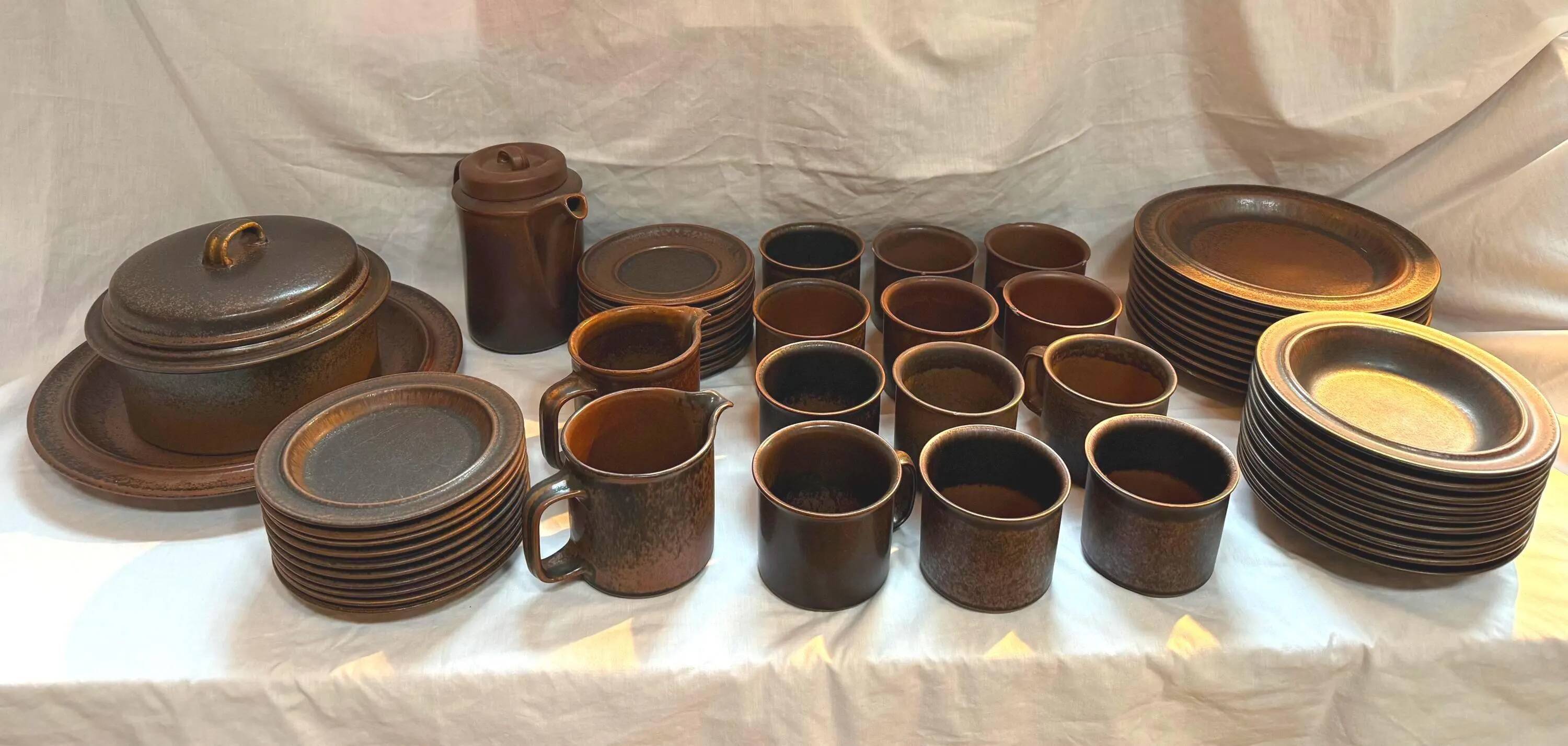 Arabia Finland Ruska Stoneware Collection 55 Pcs – Ulla Procopé