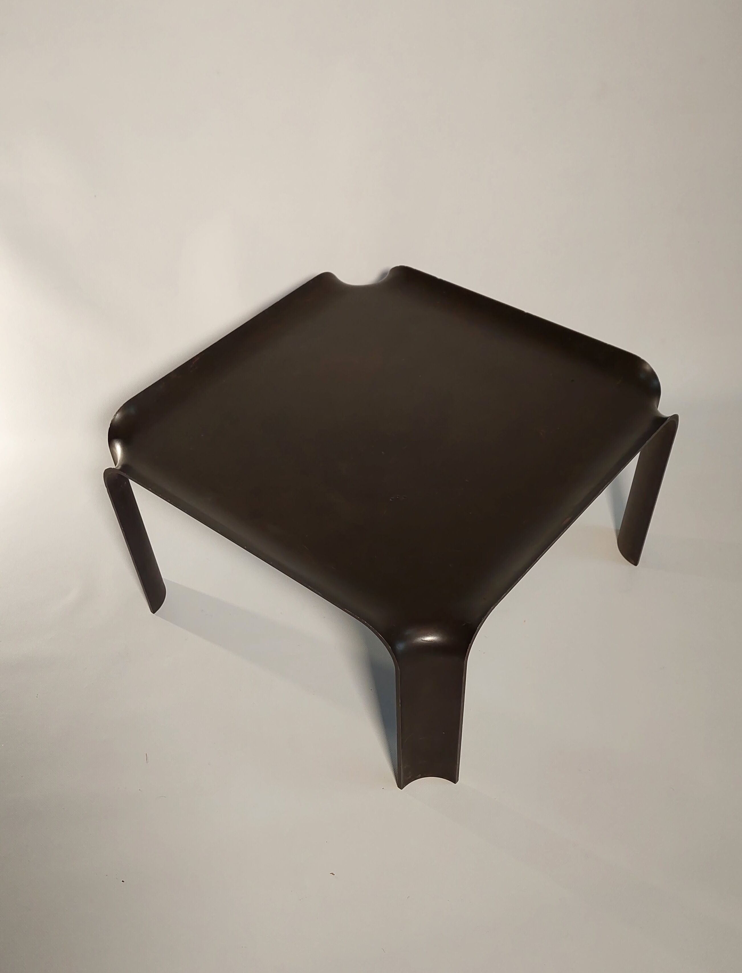 Side table 877 Pierre Paulin ,Artifort 1965