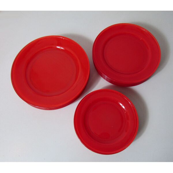 Service de table assiettes et plats en verre rouge | Selency