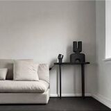 Lampe de table pivotante, projecteur en métal bronze patiné, œuvre contemporaine.