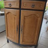 Corner cabinet