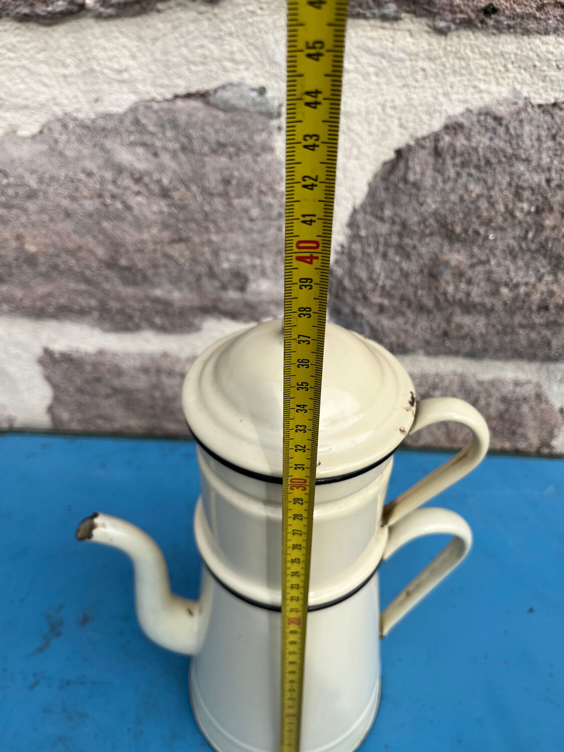 Enamelled coffee maker