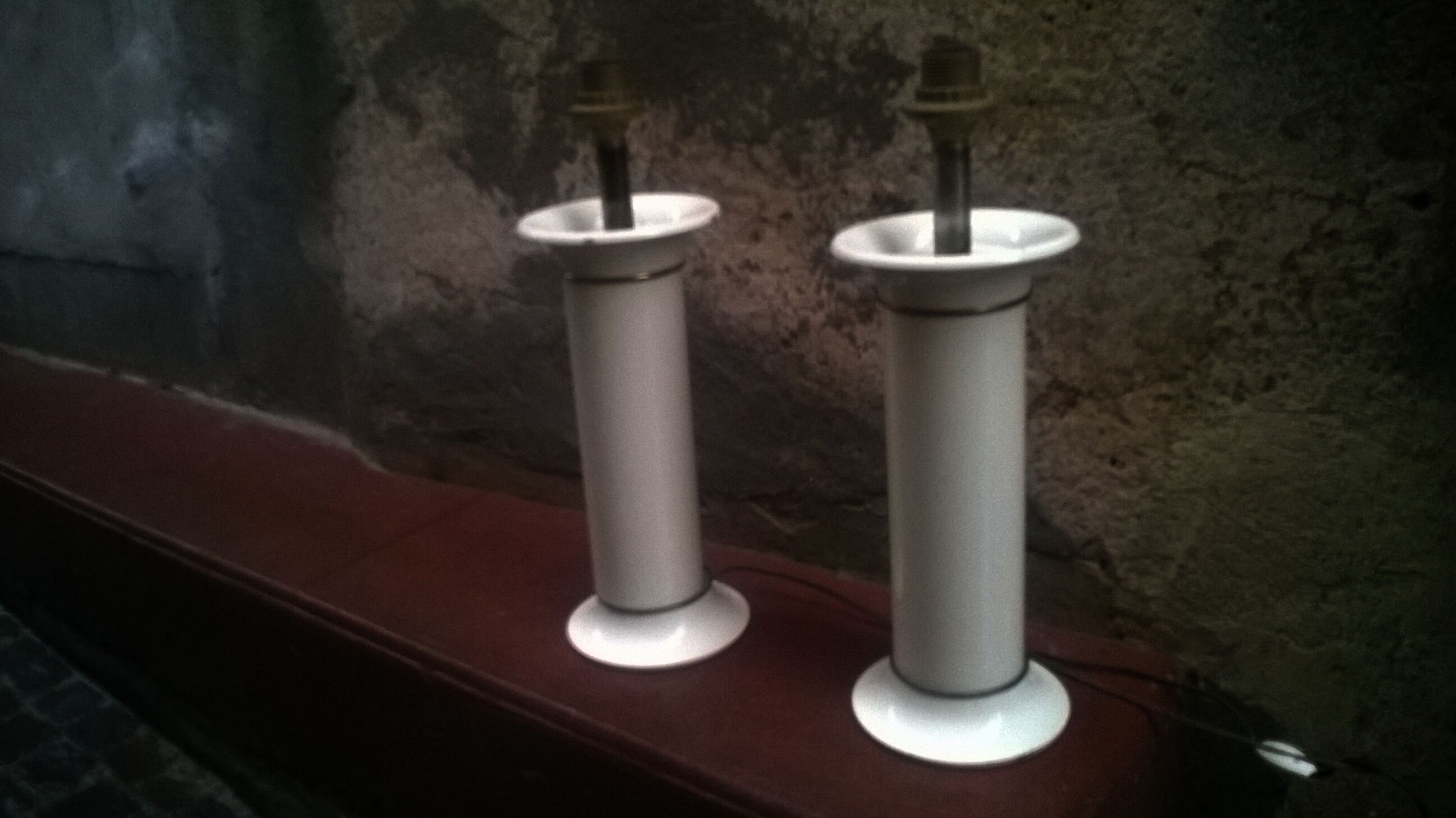 Two feet of living room lamp