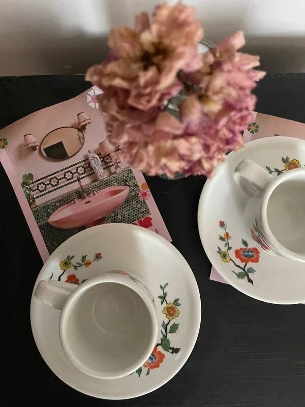 Tasses et sous tasses porcelaine