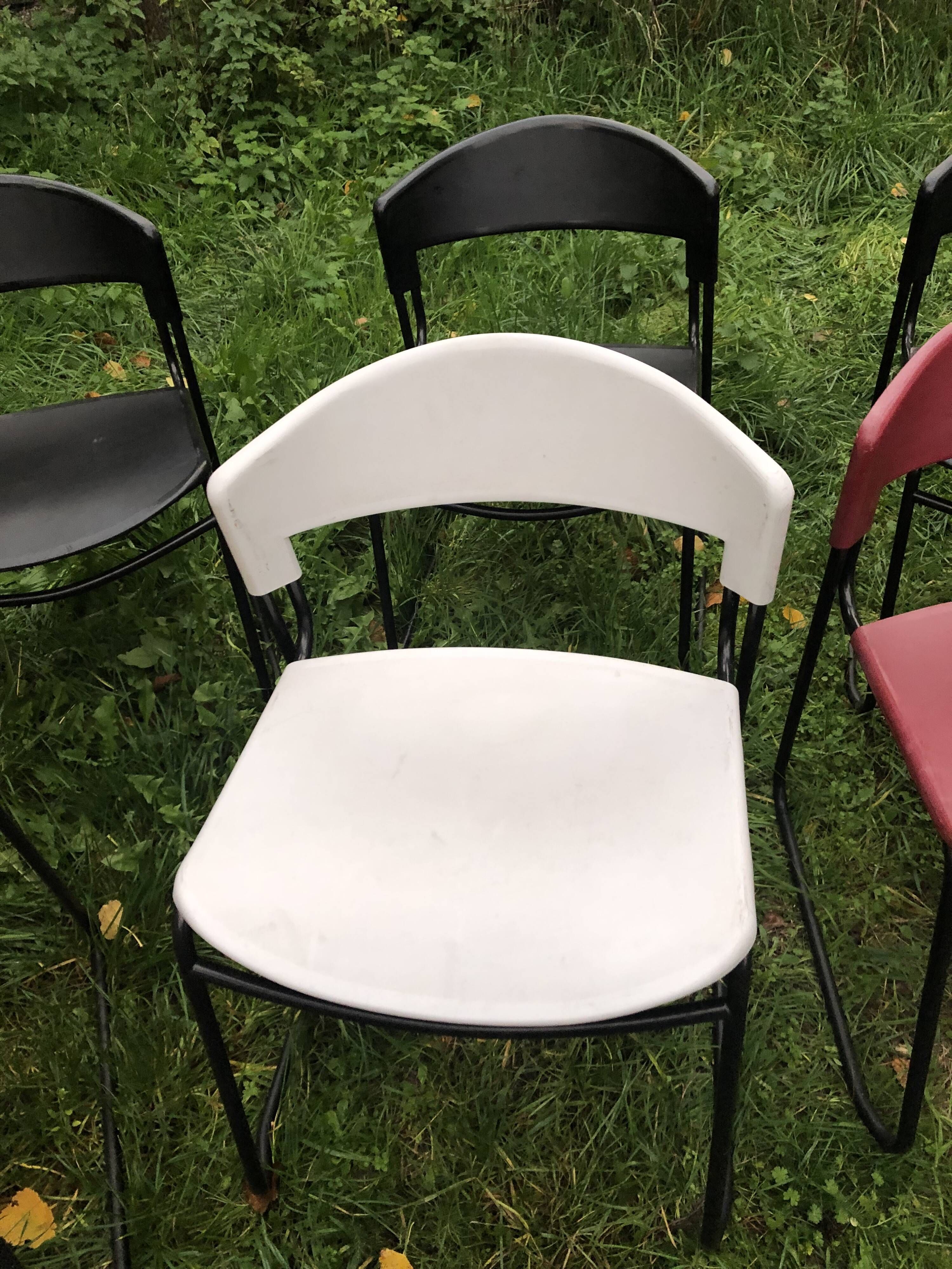 Assisa chairs by Paolo Favaretto Italy Steelcase Strafor 70s