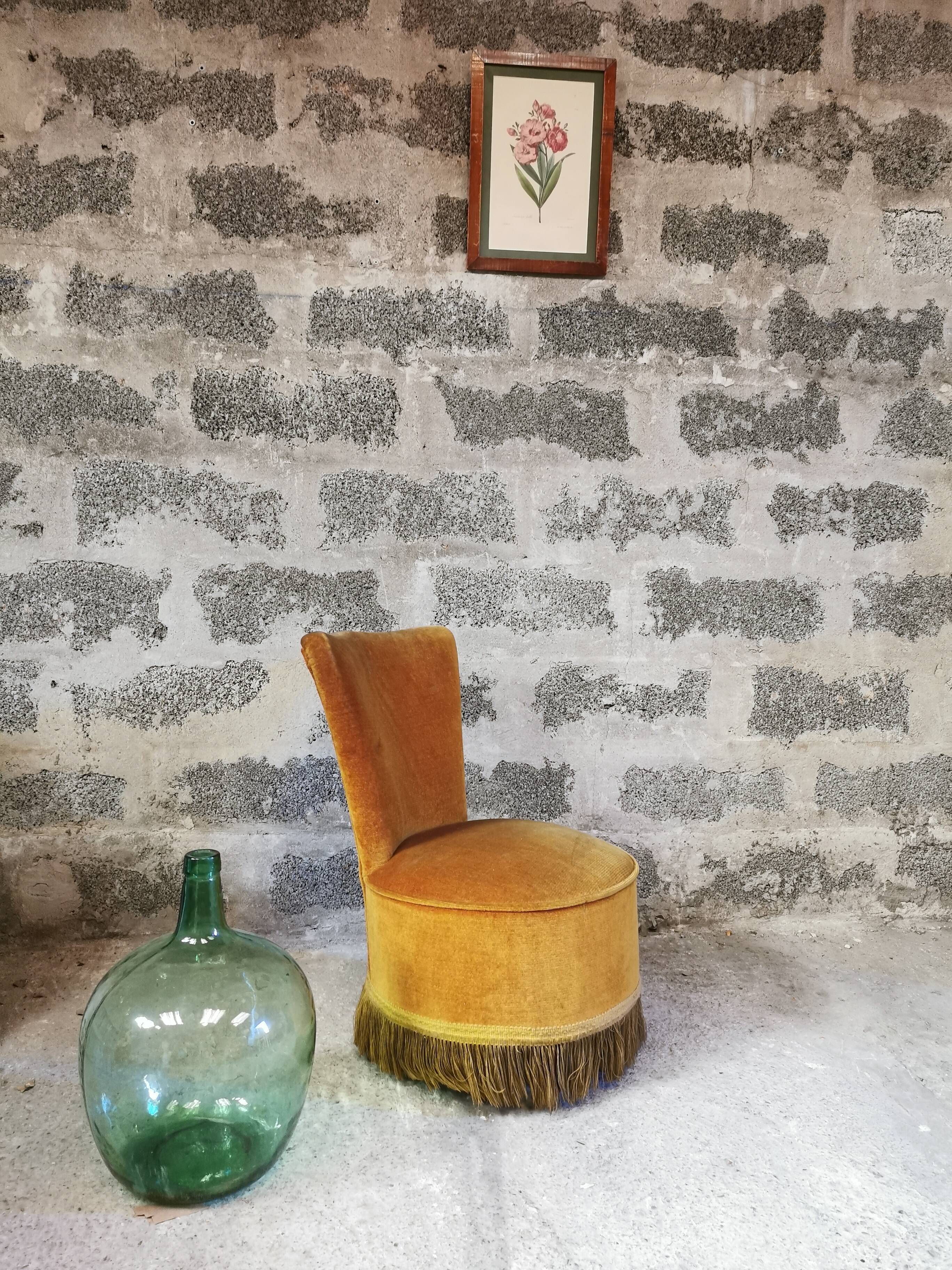 Velvet toad armchair