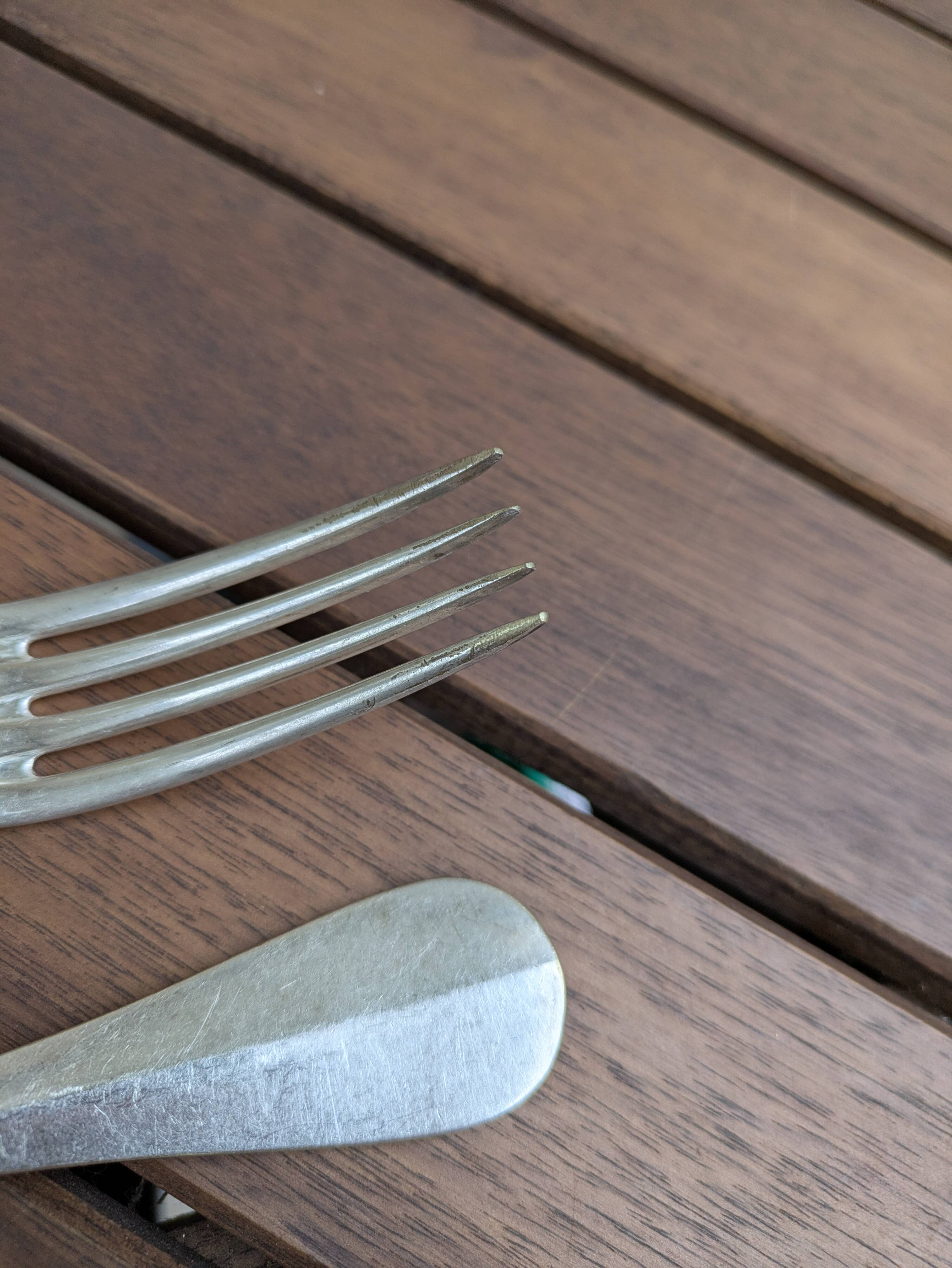 Set of 6 silver plated metal forks and spoons 20g with medallion f